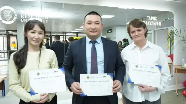 Қарағандыда «Кітап оқитын мемлекеттік қызметші» жобасының үздіктері марапатталды