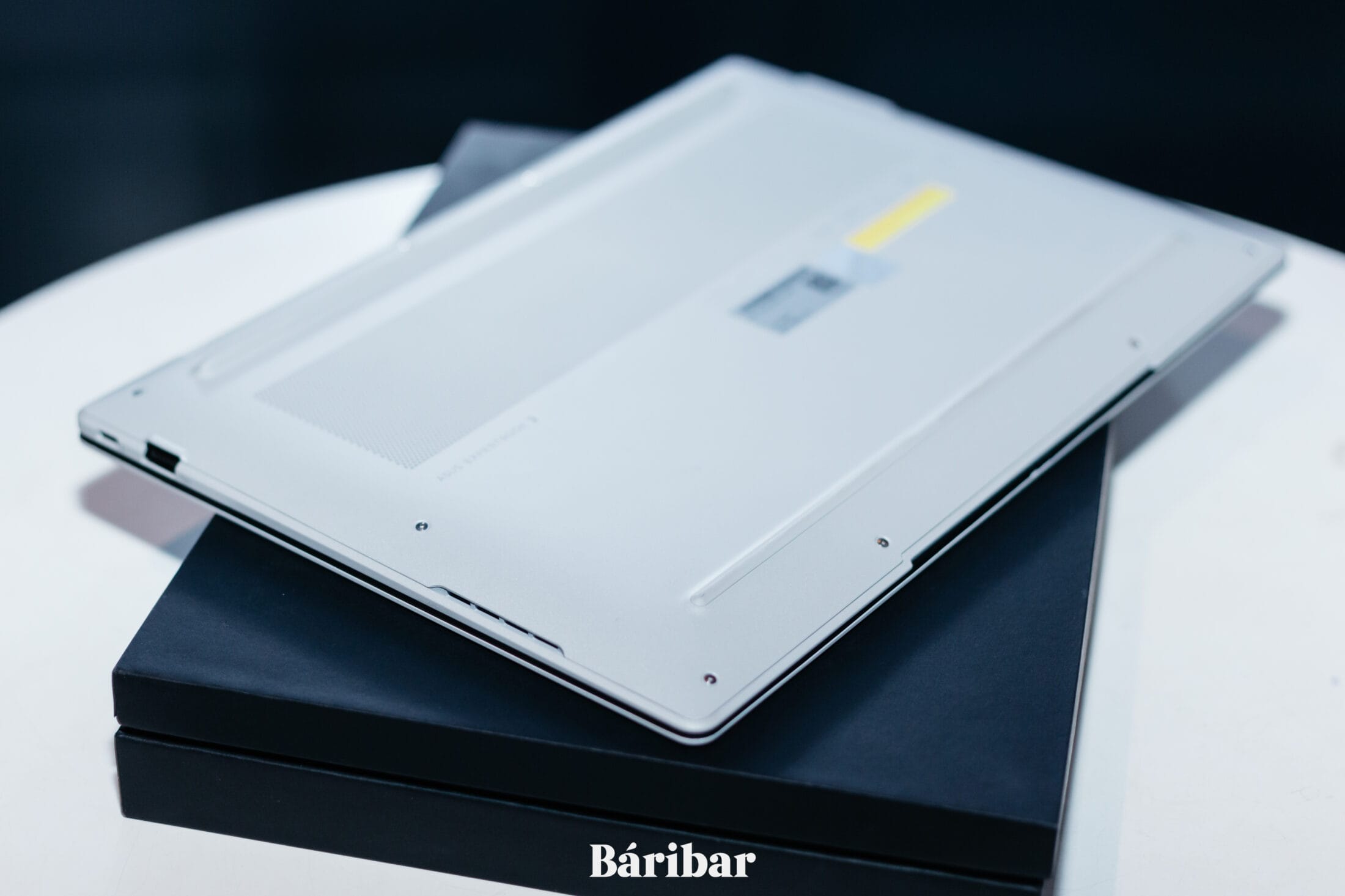 ASUS ExpertBook Ultra