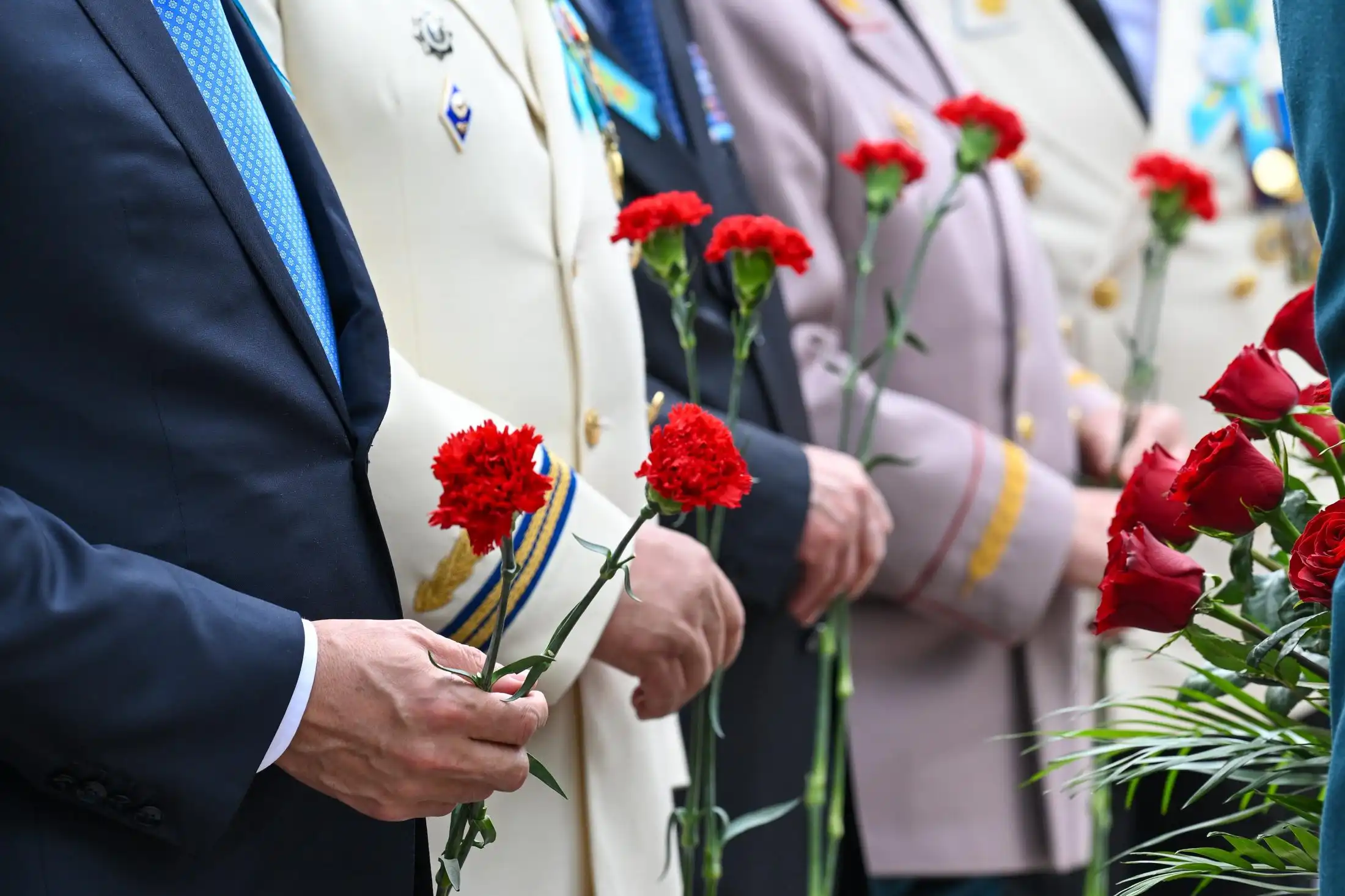 гүл қою, Жеңіс күні, соғыс ардагерлері, 9 мамыр, еске алу