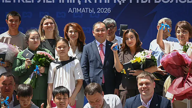Алматыда БАҚ қызметкерлеріне пәтер кілті табысталды
