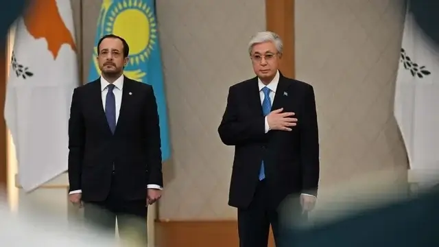 Тоқаев Тәуелсіздік сарайында Кипр президентін қарсы алды